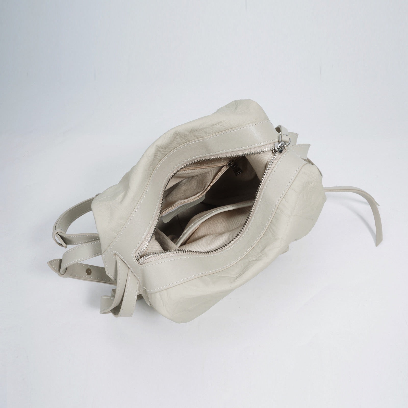 Élyrane Plissé | Sac Convertible en Cuir